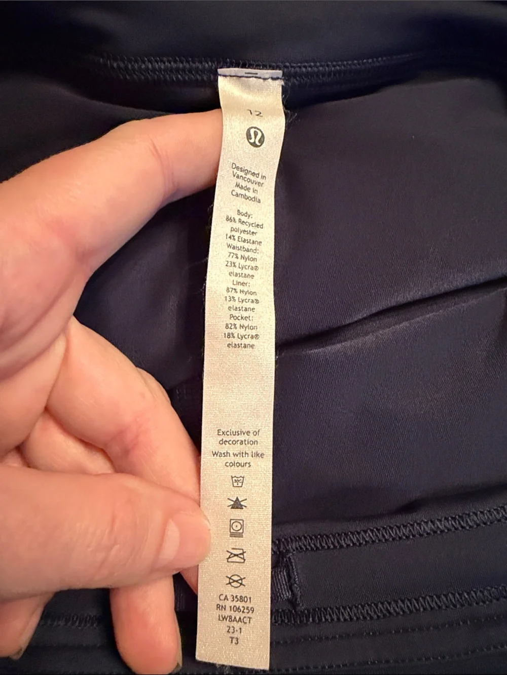 Lululemon Pace Rival Skort Skirt Navy Blue 4 Way Stretch Size 12 leg pockets EUC